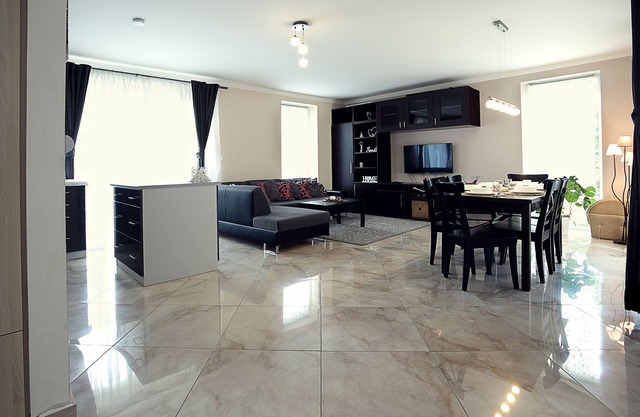 Gorgeous quiet large townhouse on Budapest border