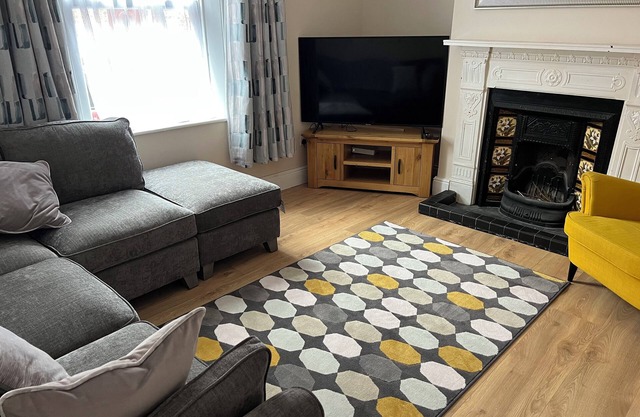 Gorgeous refurbished Victorian red brick property in heart of Dublin