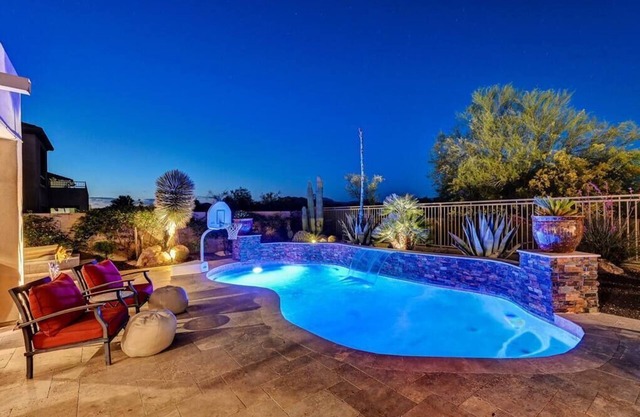 Gorgeous Resort Home "Right off the back nine!"