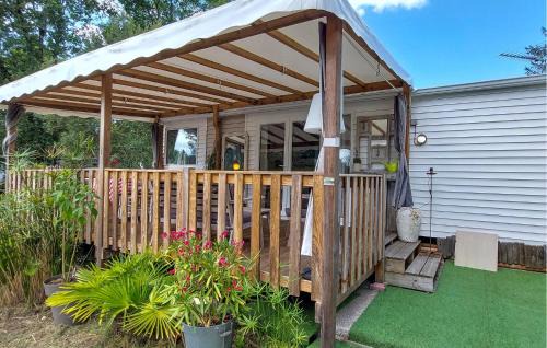 Gorgeous Stacaravan In Saint-Paul-Lès-Dax