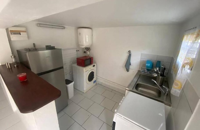 GOSIER STUDIO À 1,7 KM DES PLAGES