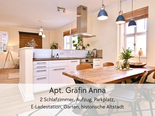GRÄFIN ANNA - Design-Apartment mit 2 Schlafzimmer - in der historischen Hinterburg Schlitz - mit Aufzug, Parkplatz & Garten - Hunde willkommen