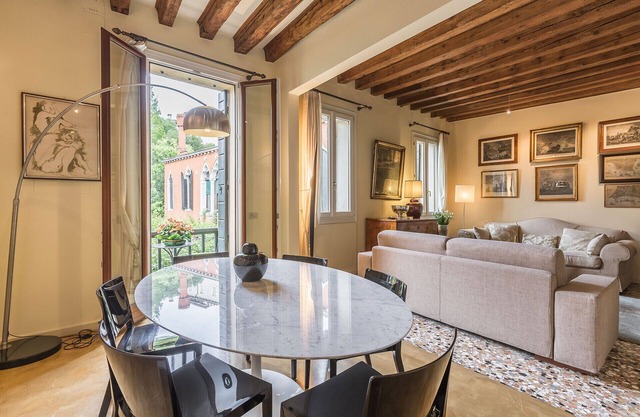 Graceful Home Surrounded by Gardens at the Accademia