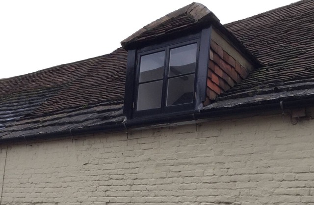 Grade 11 listed cottage