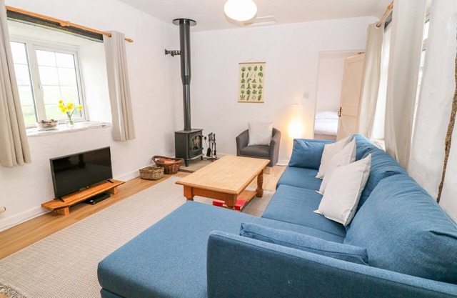 Granary - 17th century converted cottage