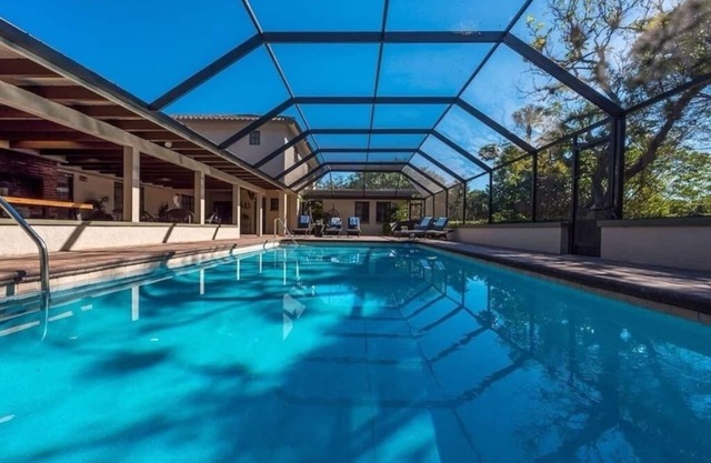 Grand Hacienda Sleeps 32 Celebrate Together
