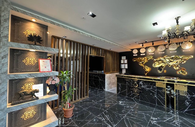 Grand Lara Hotel & Apartments