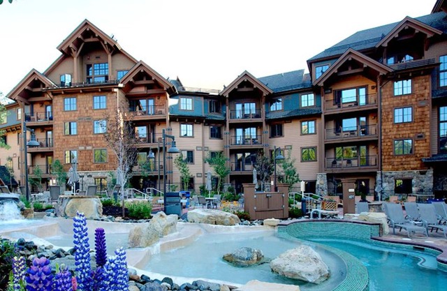 Grand Lodge on Peak 7 -Ski in-Ski out Luxury Two Bedroom. Fantastic resort!