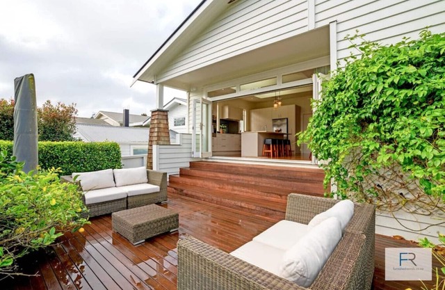 Grand Mount Eden Villa