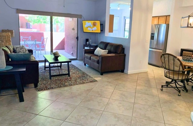 Grand Oasis: Luxury Condo in La Solana