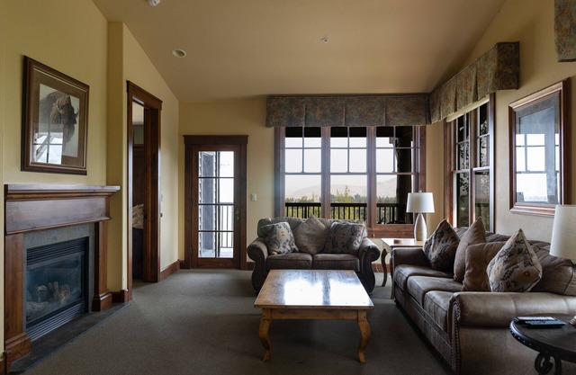Grand View 3330: Top Floor Condo w/Spectacular Teton Views- Air Conditioned!