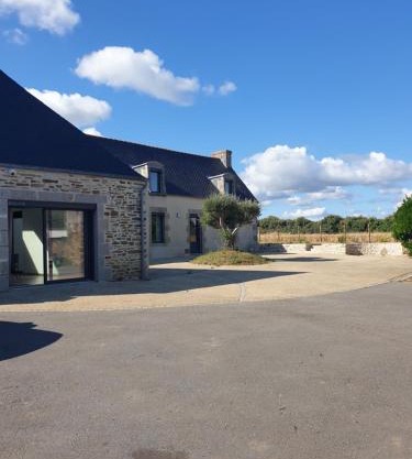 Grande longère bord de mer 10 personnes