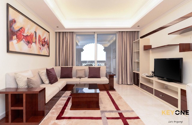 Grandeur 2BR + Small Room | Private Beach Access