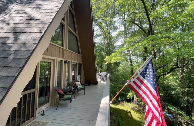 Granny Squirrel Getaway