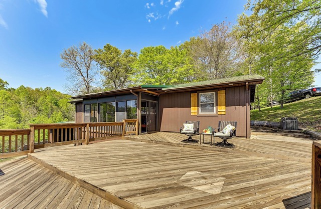 Gray Vacation Rental w/Deck + Pond Access!
