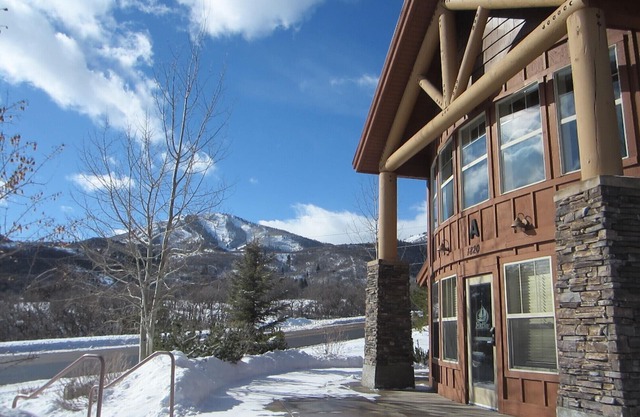 Great Condo with Views of Deer Valley & Surrounding Mountains