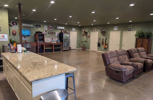 Great for family group or romantic getaway, 4 small bedrooms and large open area