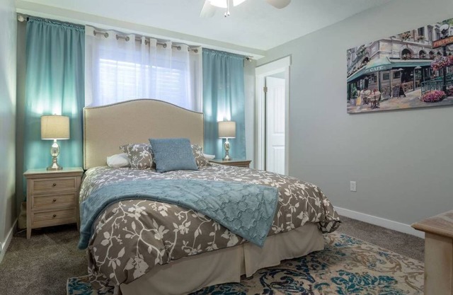 Great Location! Big space with 3 Masters!