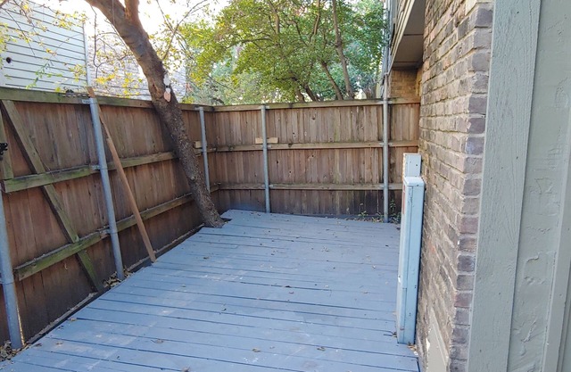 Great one bedroom condo in North Dallas