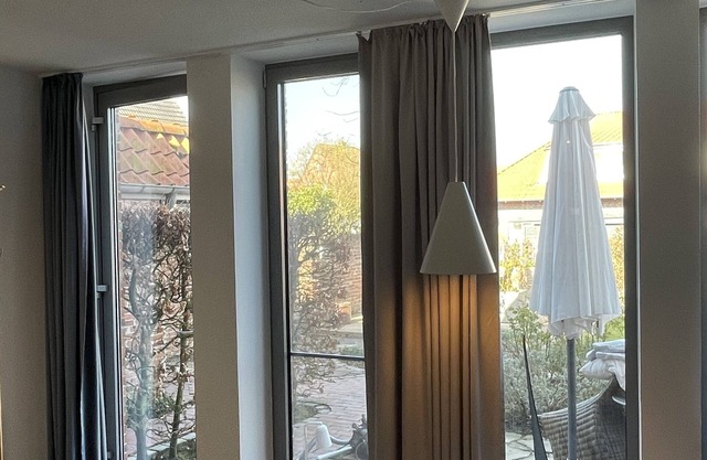 Great one-room apartment right on Greetsiel harbor