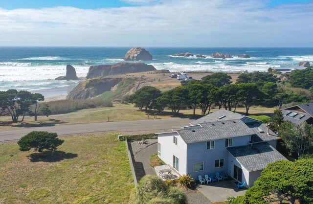 Great Unobstructed View of the Ocean