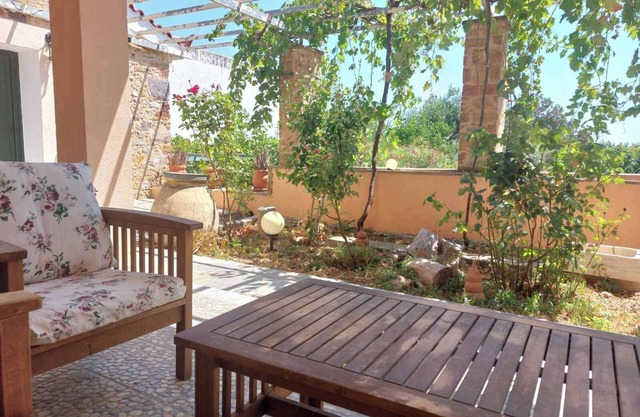 Green Oasis in Chios: Your Home Awaitsn