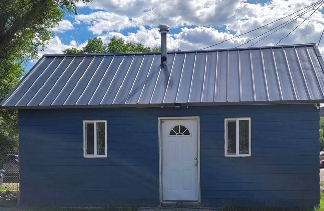 Green River Rustic Roost