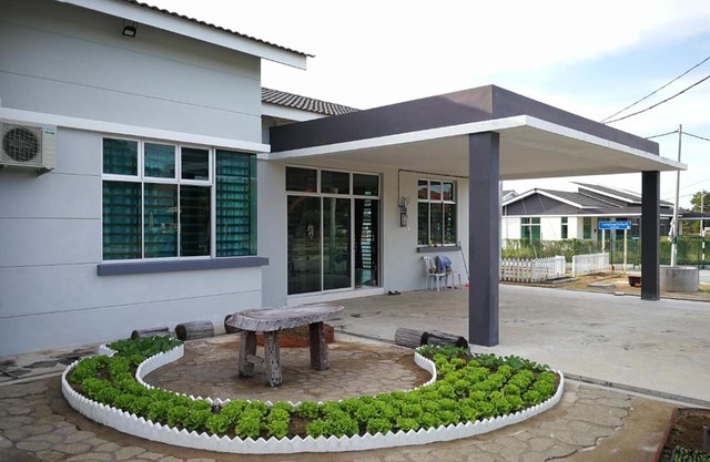 Greenery Garden Concept Homestay