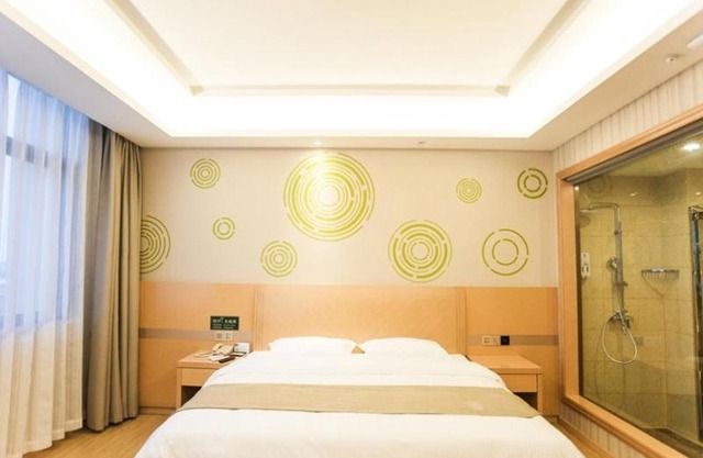 GreenTree Inn Fuyang Linquan County Economic Development Zone Xingye Road Hotel
