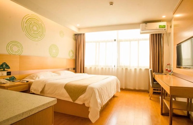 GreenTree Inn Zaozhuang Taierzhuang Ancient City Tourist Service Center Business Hotel