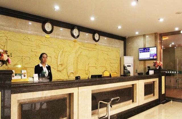 GreenTree Inn ZhangJiaKou XiaHuaYuan District XinChen Road Express Hotel