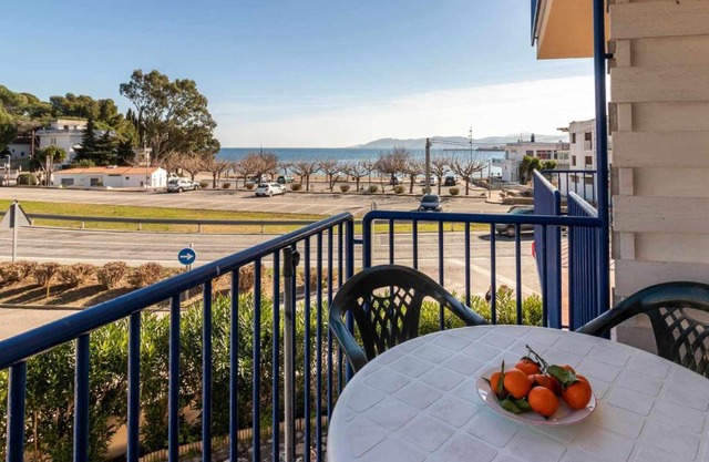 Grifeu 17 Apartamento al lado de la playa