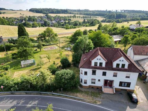 Große Wohnung mit großem Balkon