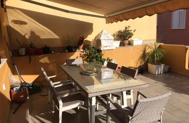 Grosse Terrasse. Modern. Home office. Solarium