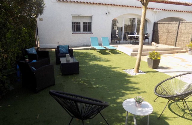 Ground floor house with garden 300 meters from the beach