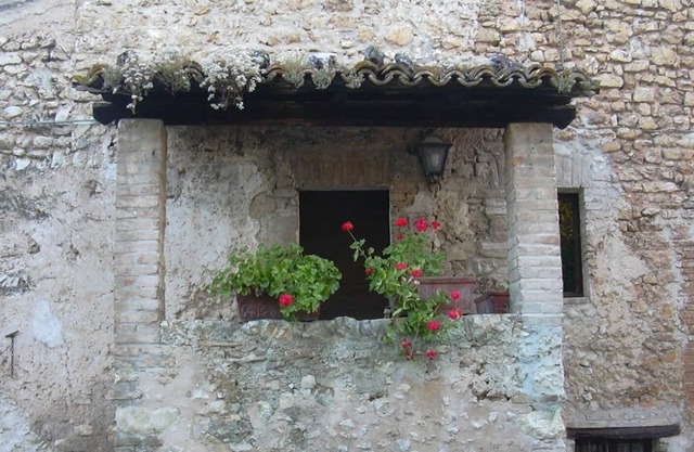 Guardiola elegant holiday apartment to rent 2+2 pax