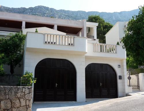 Guest house Fenix Brela