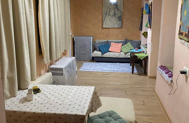 Guest house in mtawminda