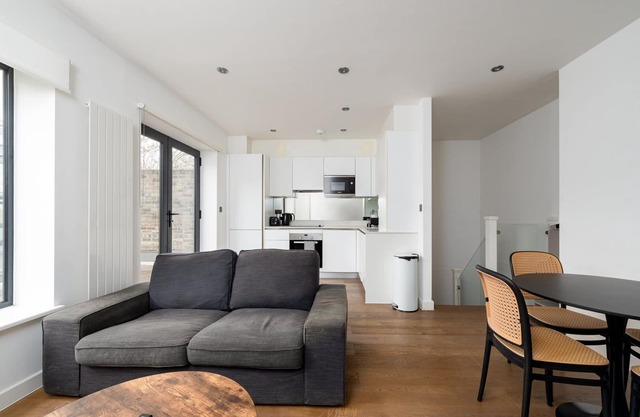 GuestReady - A Stylish Haven in London