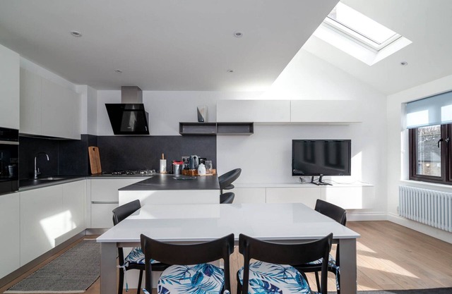 GuestReady - Modern Home in Battersea for 4 People