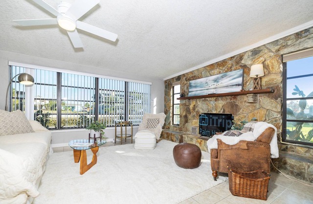 Gulf Access Retreat – Private Dock, Hot Tub, Kayaks & Firepit – Perfect for Relaxation & Adventure!