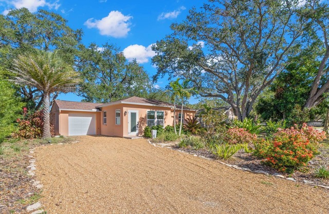 Gulf Coastal Retreat (Pet Friendly/Close to Beach)