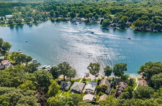 Gull Lake Waterfront