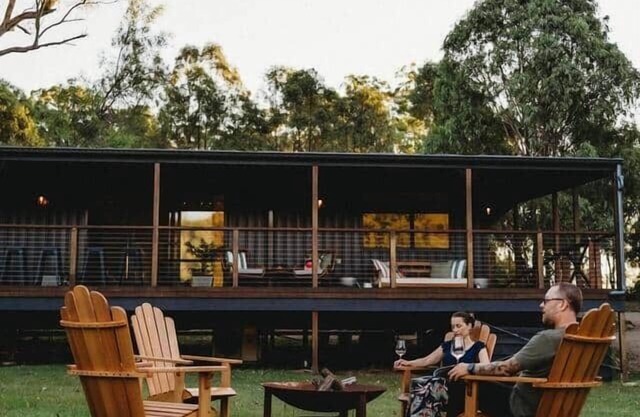 Gumtop Luxury Farmhouse Cabin