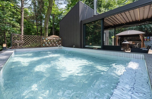 Gwangju Chez Pompom Dokchae Poolvilla