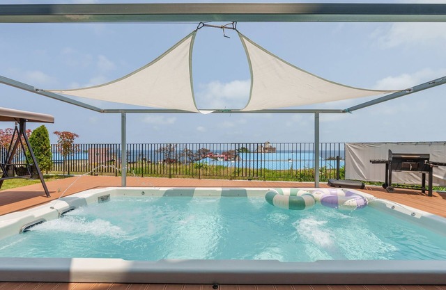 Gyeongju The Moon Aurora Pool Villa