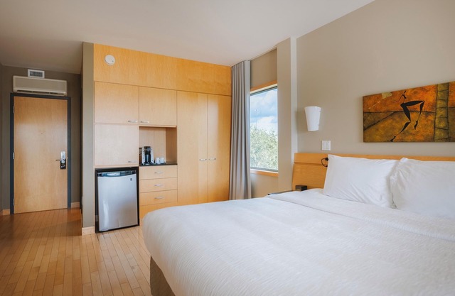 Hôtel Le Dauphin Saint-Hyacinthe