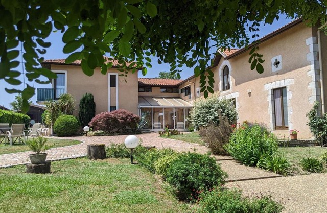 Hôtel Studios Les Acacias