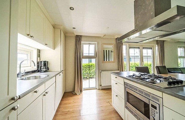 Hackfort 4 by Interhome