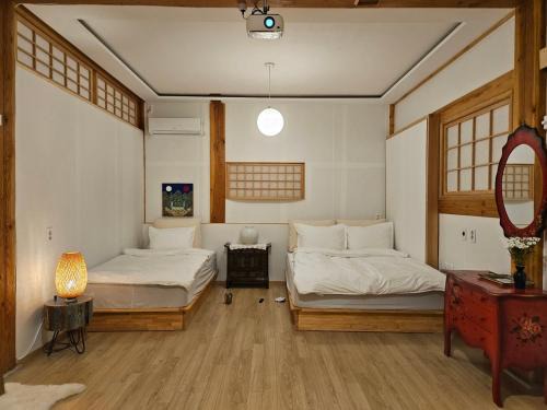 Haenggung stay Dalno - Suwon private house hanok
